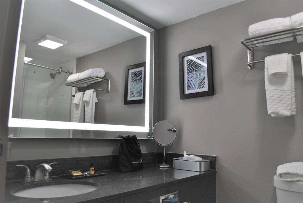 Western Executive Residency Hotel *